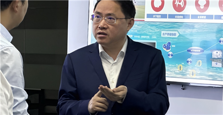 重庆市奉节县委书记张果一行莅临凯发k8国际集团考察指导