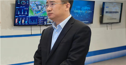 贵州省黔东南州委常委、副州长崔鹏一行莅临凯发k8国际考察指导