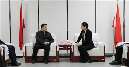 柳州市人民政府副市长汤振国一行莅临凯发k8国际集团考察